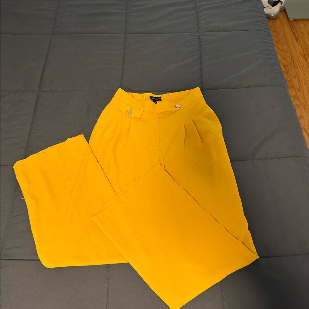 Jules & Leopold Vibrant Yellow Pantsuit